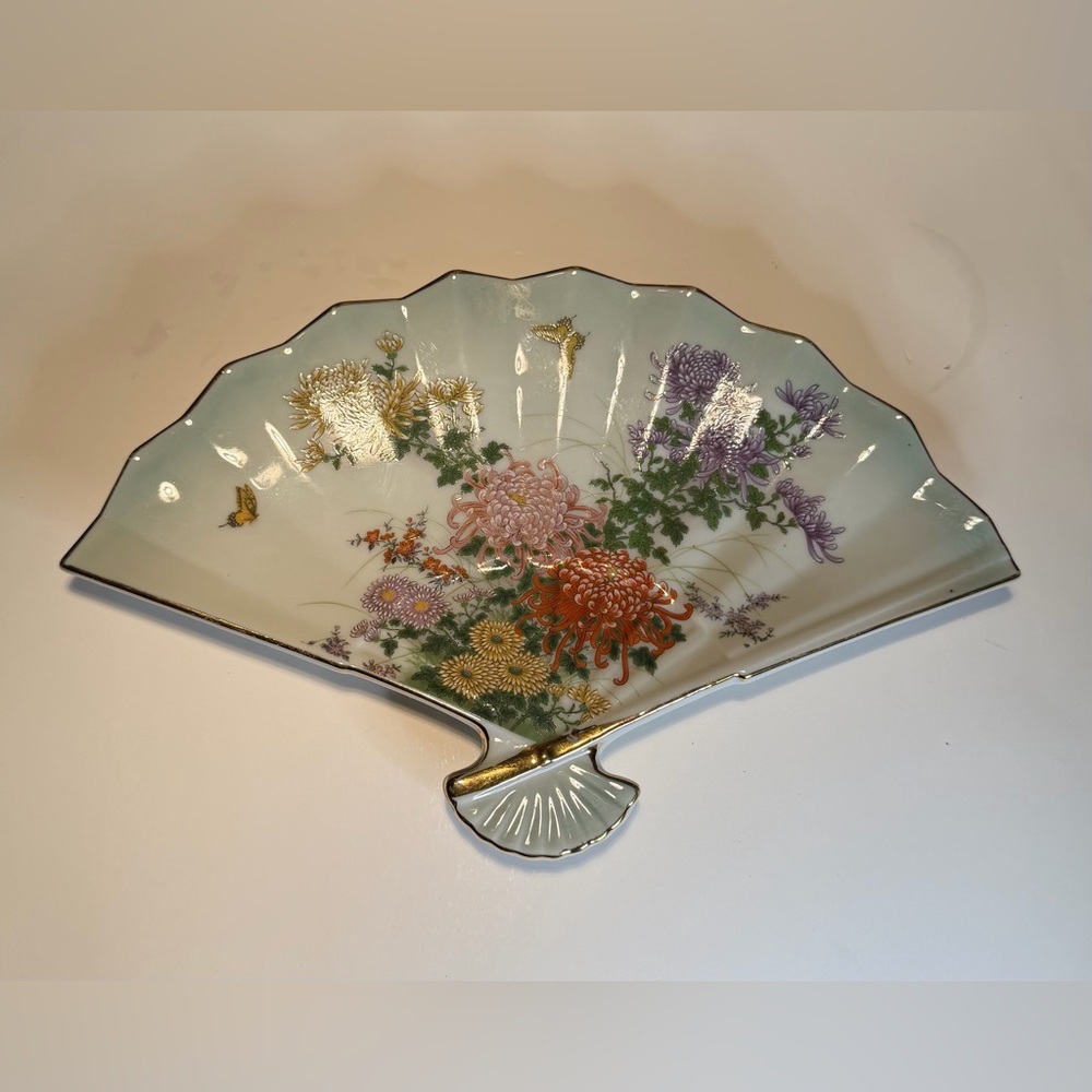 vintage Japanese fan-shaped porcelain dish, trinket dish. Midori Kiku